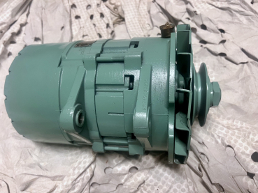Preview: CVRT Lichtmaschine - AB172R - 140 Ampere - 24V NSN 2920-99-736-7523