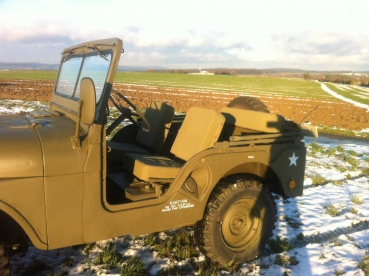 Willys M38A1 Jeep Army C9