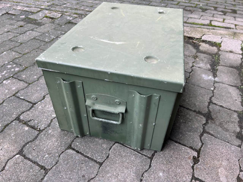 NVA aluminum box 70 liters 1975 with intermediate compartment