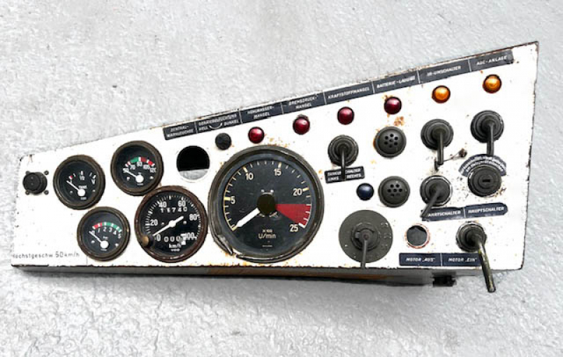 Gebrauchtes Armaturenbrett für Leopard-Panzer (Leopard 1)