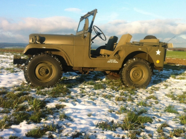 Willys M38A1 Jeep Army C9