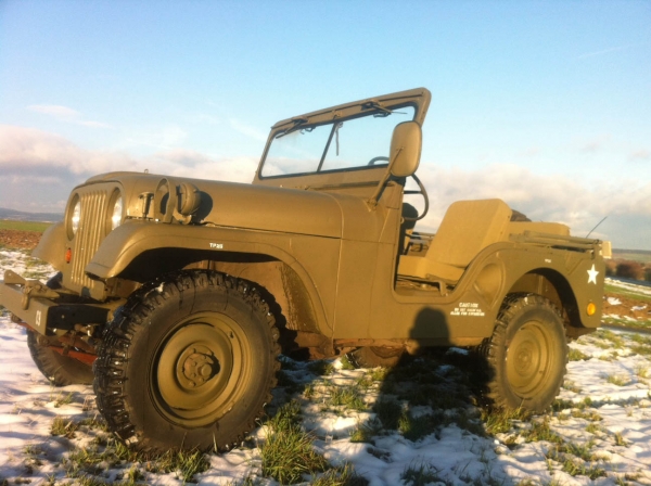 Willys M38A1 Jeep Army C9